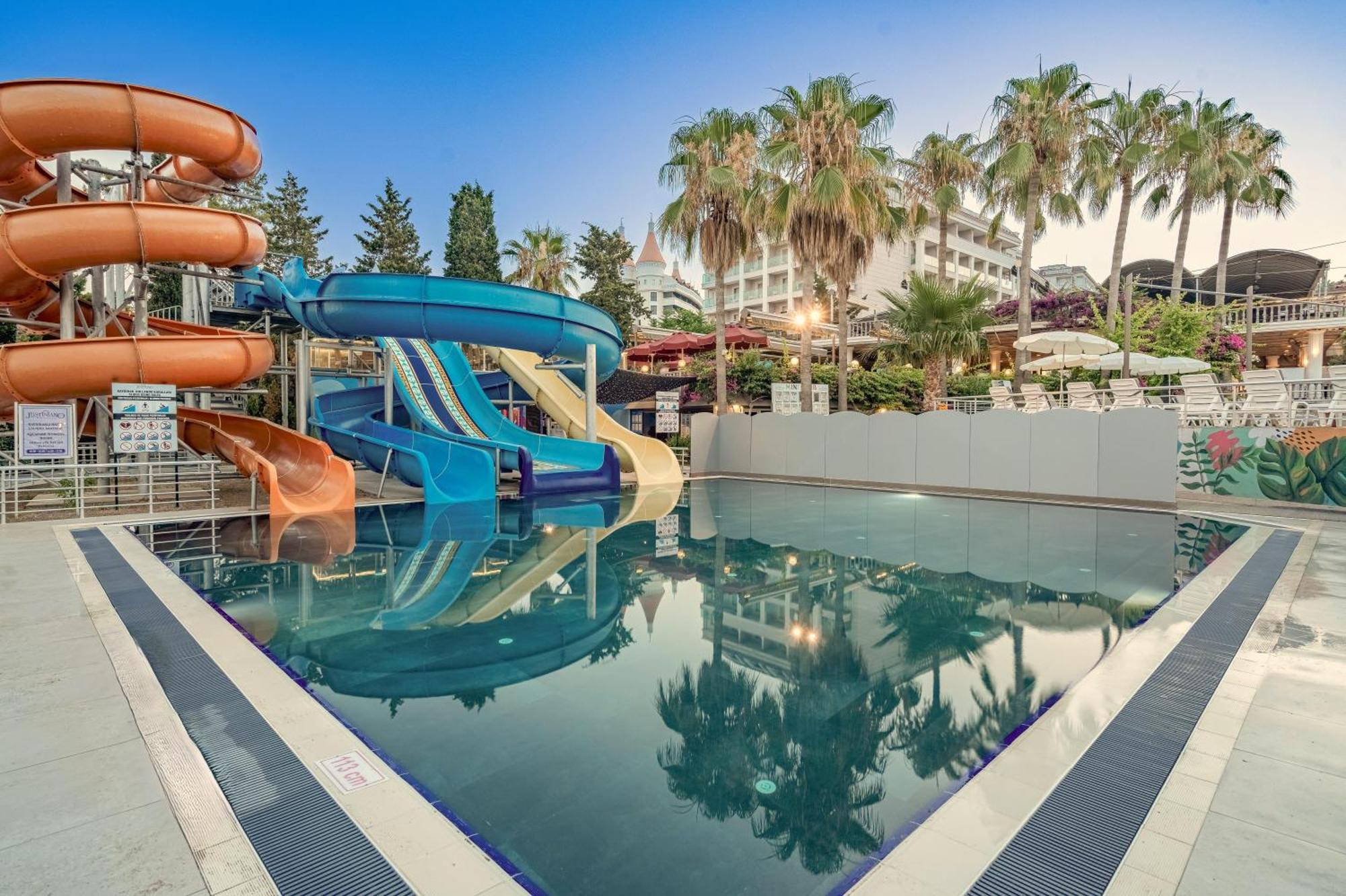 Justiniano Theodora Resort Okurcalar Esterno foto